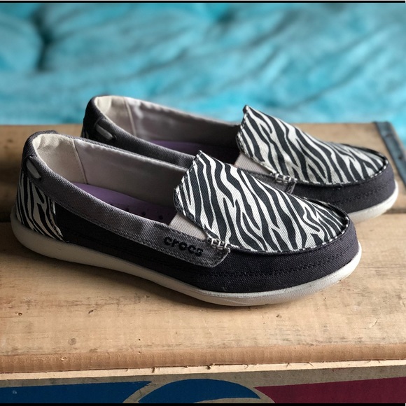Croc Loafer - black/purple/Zebra woman’s size 8 - Picture 2 of 4